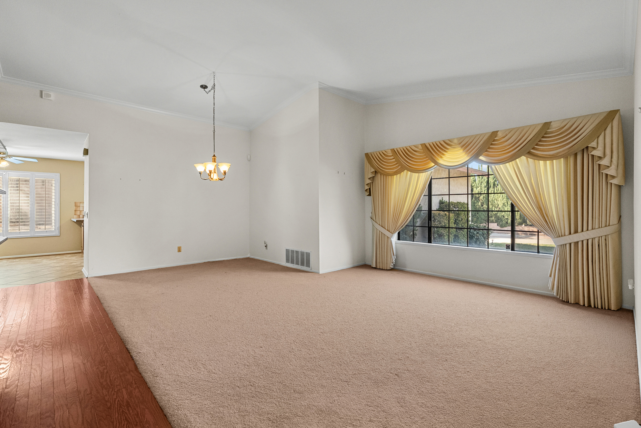 28018 Banjo Cir